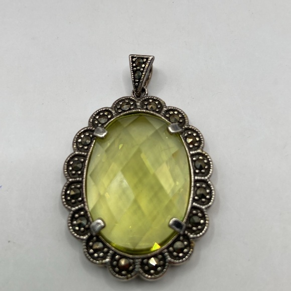 Sterling Silver 925 Simulated Oval Peridot Marcasite Pendant - Picture 6 of 14